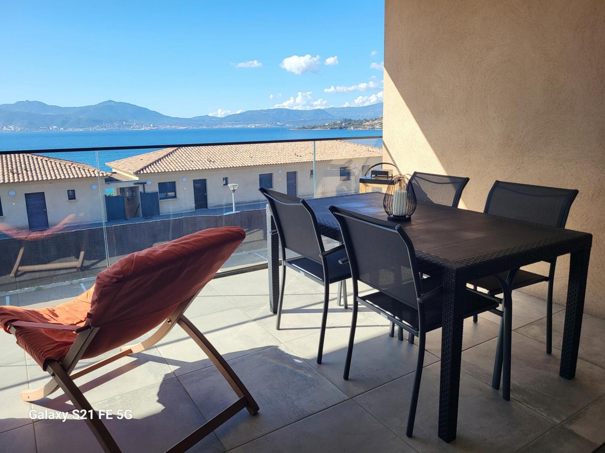 Appartement De Standing Bord De Mer Pietrosella Екстер'єр фото